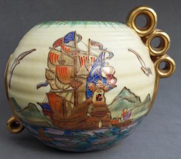 Om 1925 Art Deco Keramiek Vaas Kruik Zeilschip Schip op Zee beschikbaar voor biedingen