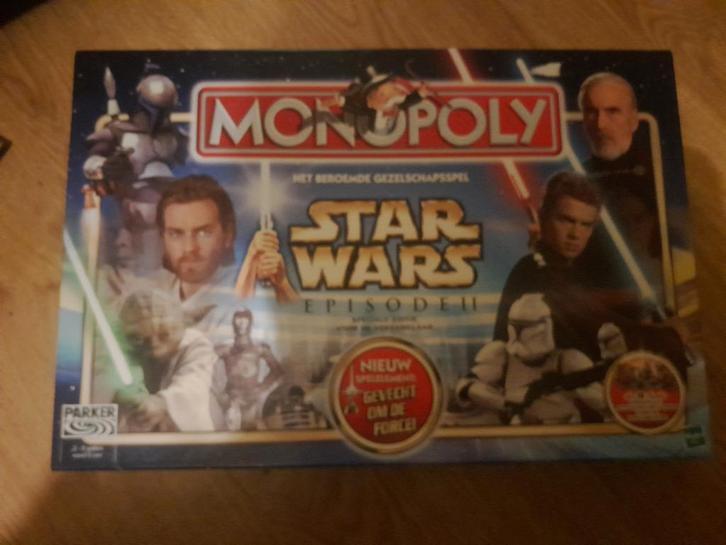 Monopoly star wars episode 2, Hobby en Vrije tijd, Gezelschapsspellen | Bordspellen, Zo goed als nieuw, Ophalen of Verzenden