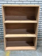 Vol houten (grenen 24 mm) boekenkast p.d. >15 stuks, Ophalen, Zo goed als nieuw, 25 tot 50 cm, 100 tot 150 cm