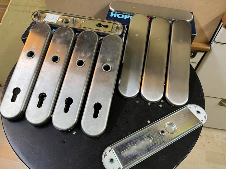 OPRUIMING 12x  Hoppe RVS veiligheid schilden NIEUW in doos., Hobby en Vrije tijd, Knutselen, Nieuw, Materiaal, Ophalen of Verzenden