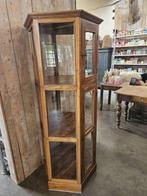 oude vitrinekast ``WOONWINKEL RUSTIEK``, Ophalen of Verzenden, Glas, Met deur(en)