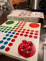 Mens Erger Je Niet - Klassiek Bordspel, Hobby en Vrije tijd, Gezelschapsspellen | Bordspellen, Drie of vier spelers, Ophalen of Verzenden