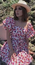 Zara jurk met pofmouwtje maat M creme fuchsia paars rood, Maat 38/40 (M), Zara, Ophalen of Verzenden, Zo goed als nieuw