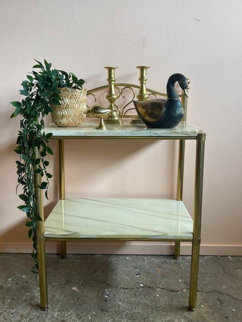 Vintage bijzettafeltje messing met marmer, Huis en Inrichting, Tafels | Bijzettafels, Gebruikt, Rechthoekig, 60 cm of meer, Minder dan 55 cm