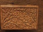 VINTAGE HOUTEN KISTJE (PRACHTIG HOUTSNIJWERK).., Huis en Inrichting, Woonaccessoires | Kisten, Minder dan 50 cm, Gebruikt, Minder dan 50 cm
