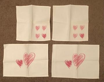 4 nieuwe katoenen servetten met hartjes