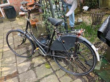Vooroorlogse Duitse omafiets beschikbaar voor biedingen