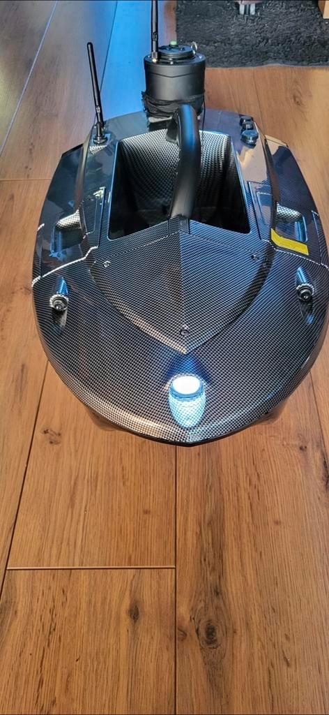 Scarab v2 carbon met camera, Watersport en Boten, Hengelsport | Karpervissen, Gebruikt, Complete set, Ophalen