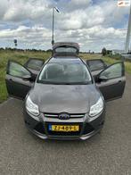 Ford Focus Wagon 1.0 EcoBoost Trend incl apk en garantie !, Euro 5, 125 pk, Gebruikt, Start-stop-systeem