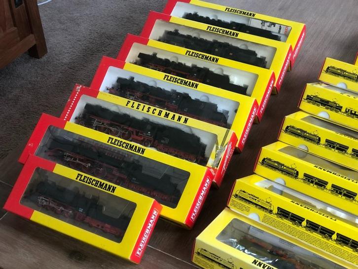 14 stuks FLEISCHMANN  STOOMLOCS nieuw/z.g.a.n.  (294), Hobby en Vrije tijd, Modeltreinen | H0, Nieuw, Locomotief, Gelijkstroom