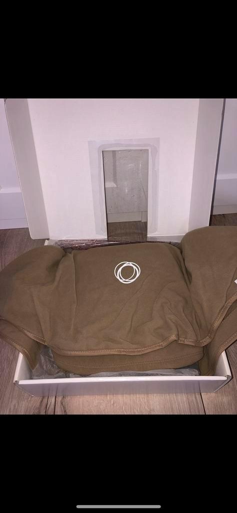 Nieuwe bugaboo cameleon fleece zonnenkap met luchtvenster, Kinderen en Baby's, Kinderwagens en Combinaties, Nieuw, Kinderwagen