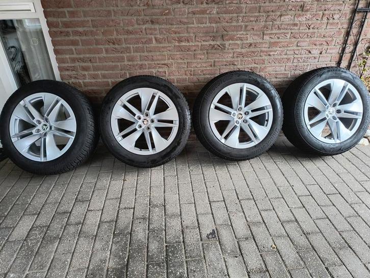 Winterbanden set Skoda Enyaq 19 inch Proteusvelgen, Auto-onderdelen, Banden en Velgen, Banden en Velgen, Winterbanden, 19 inch