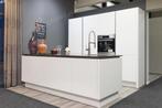 Showroomkeuken, Ophalen, Wit, Overige typen, Zo goed als nieuw