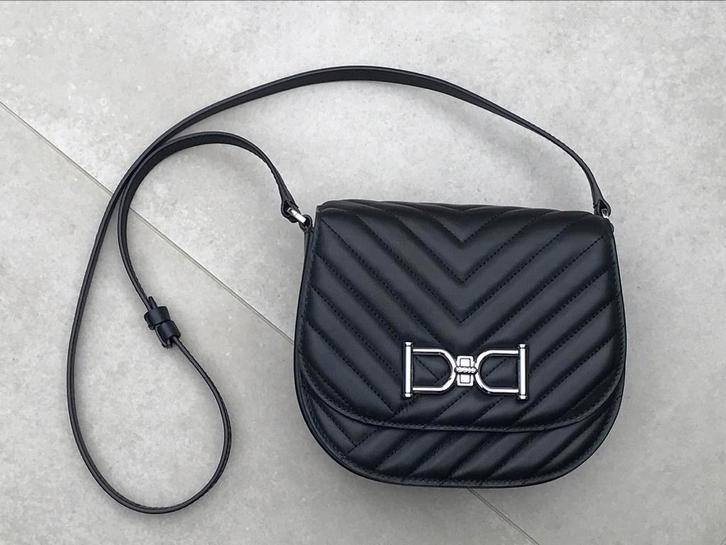 Hugo Boss zwart leren tas, Sieraden, Tassen en Uiterlijk, Tassen | Damestassen, Gebruikt, Schoudertasje, Zwart, Ophalen of Verzenden