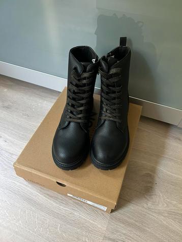 Nelson veterboots maat 36 beschikbaar voor biedingen