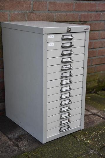 Vintage Metalen Ladenkast van Backfield beschikbaar voor biedingen