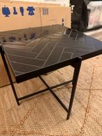 Zwarte bijzettafel met visgraat tegeltjes, 45 tot 60 cm, Minder dan 55 cm, Gebruikt, Metaal of Aluminium