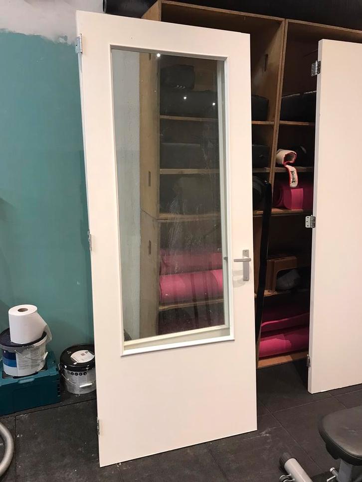 Gratis! 2 binnendeuren, Doe-het-zelf en Verbouw, Deuren en Horren, Gebruikt, Binnendeur, 200 tot 215 cm, Ophalen of Verzenden