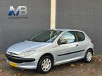 PEUGEOT 206/APK/AIRCO/NETJES/NAP, Auto's, Peugeot, Voorwielaandrijving, 4 cilinders, Origineel Nederlands, Bedrijf