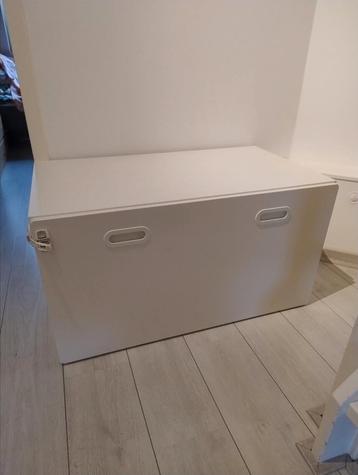 IKEA Småstad bank met lade kist beschikbaar voor biedingen