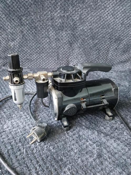Sparmax compressor., Hobby en Vrije tijd, Knutselen, Gebruikt, Ophalen of Verzenden