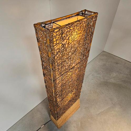 Vintage rotan vloerlamp/roomdivider, Huis en Inrichting, Lampen | Vloerlampen, Gebruikt, 150 tot 200 cm, Hout, Ophalen