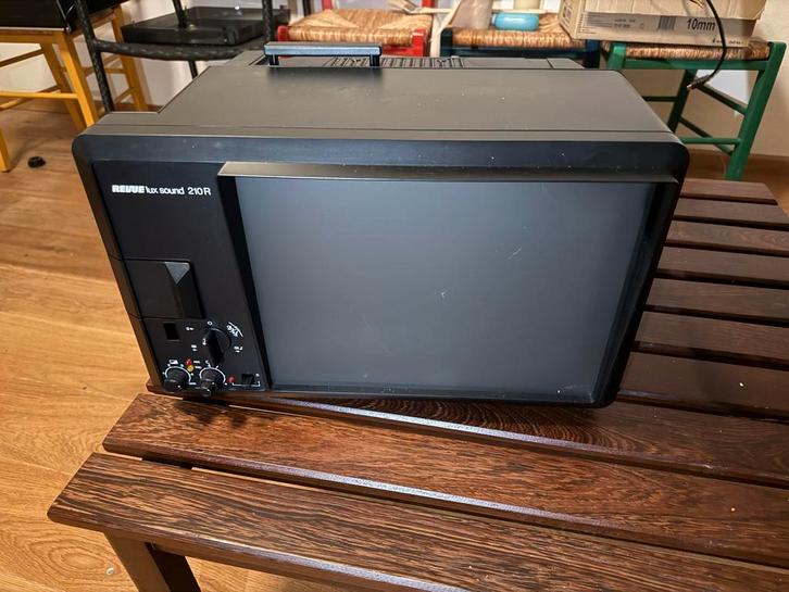 Revue Lux Sound 210 R Super 8 Projector, Audio, Tv en Foto, Diaprojectors, Gebruikt, Met scherm, Ophalen
