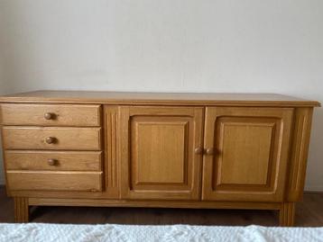 GRATIS tv meubel / dressoir / tv kast eiken beschikbaar voor biedingen
