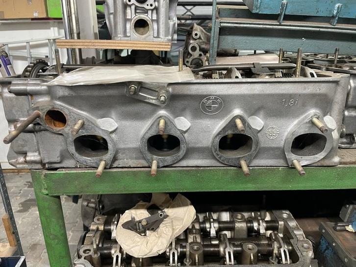 BMW 1.8i Cilinderkop - Gebruikt, Auto-onderdelen, Motor en Toebehoren, BMW, Gebruikt, Verzenden