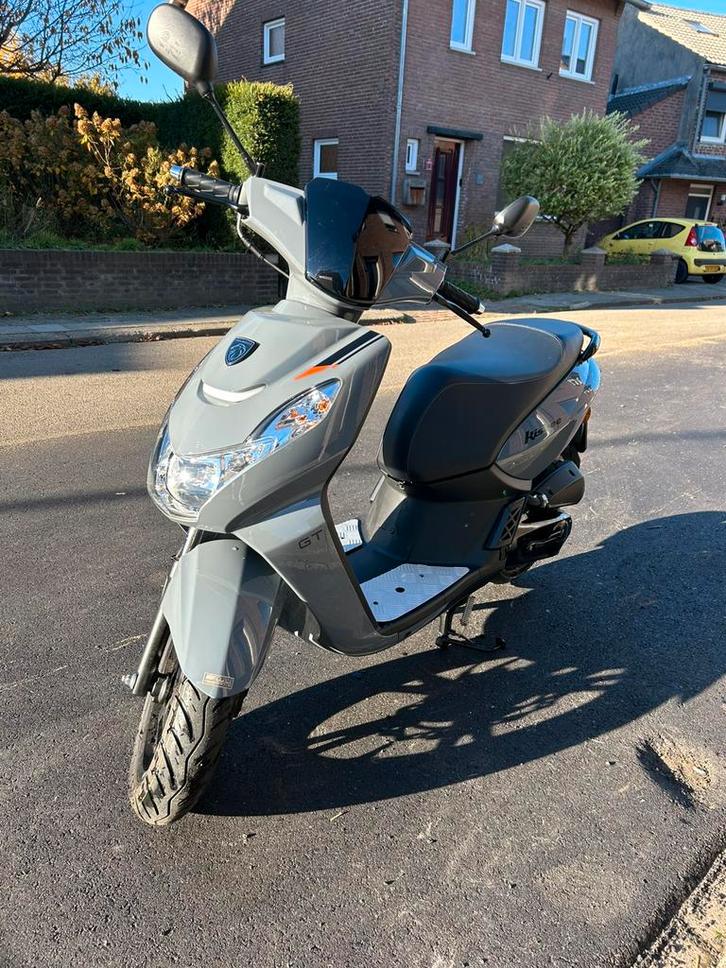 Peugeot Kisbee GT Scooter, Fietsen en Brommers, Scooters | Peugeot, Zo goed als nieuw, Overige modellen, Benzine, Ophalen