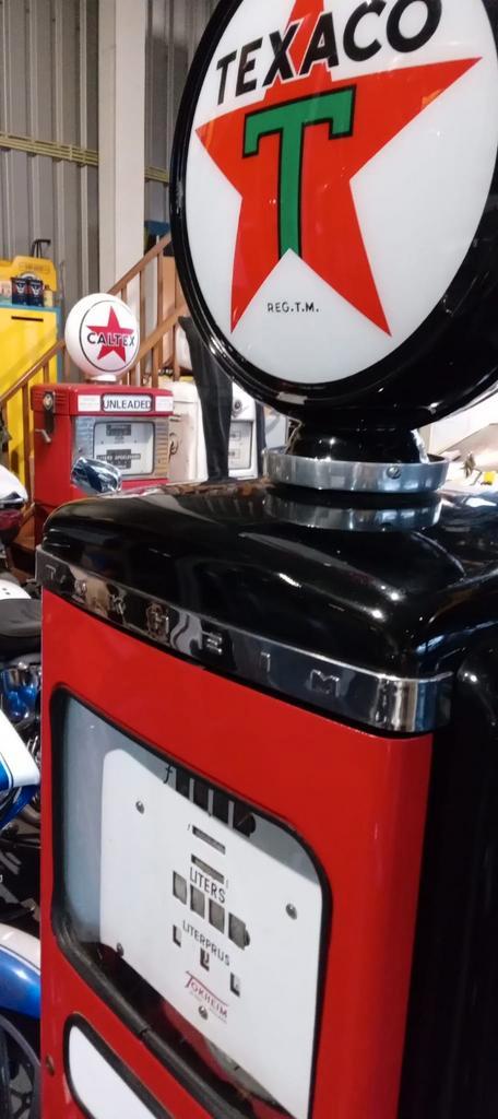 Tokheim P300 Benzinepomp jaren 50 volledig gerestaureerd, Antiek en Kunst, Antiek | Overige Antiek, Ophalen