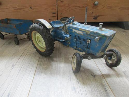 ERTL - Tractor met toebehoren, Antiek en Kunst, Antiek | Speelgoed, Ophalen of Verzenden