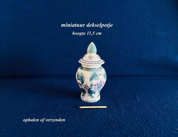 Miniatuur Tempelpot 11,5h GroenRozeWit Gember- Dekselpotje, Antiek en Kunst, Antiek | Porselein, Ophalen