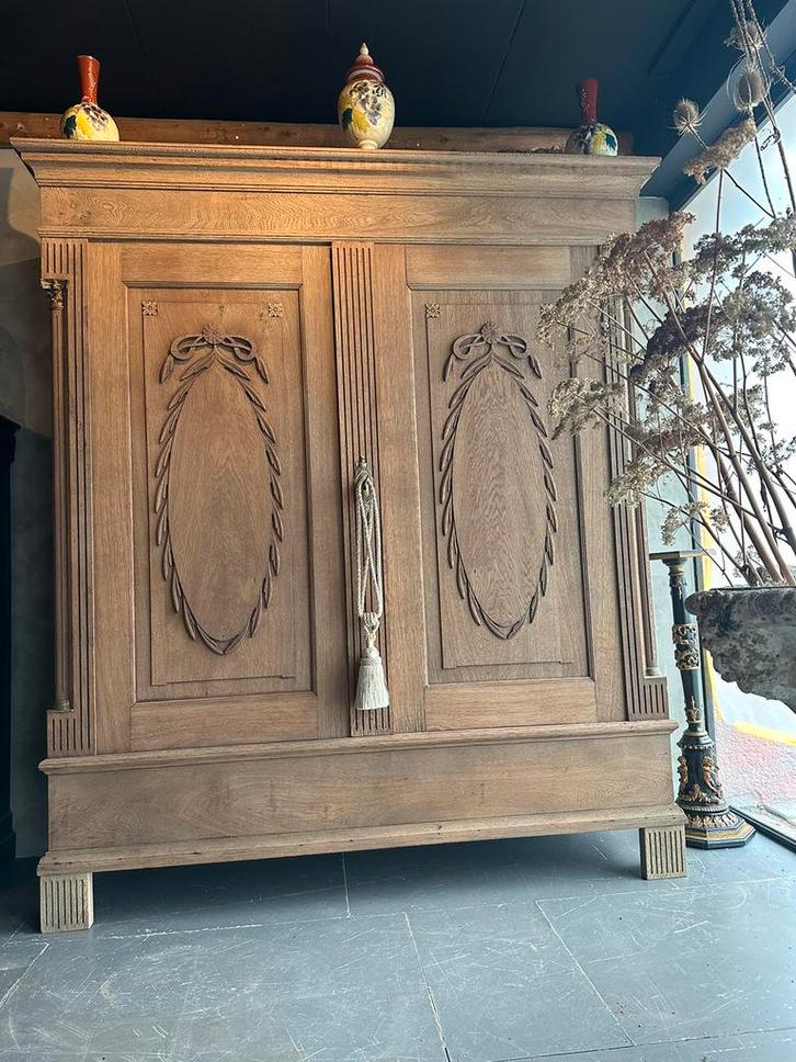 "HENDRICKX " Unieke Eiken Kast., Antiek en Kunst, Antiek | Meubels | Kasten, Ophalen