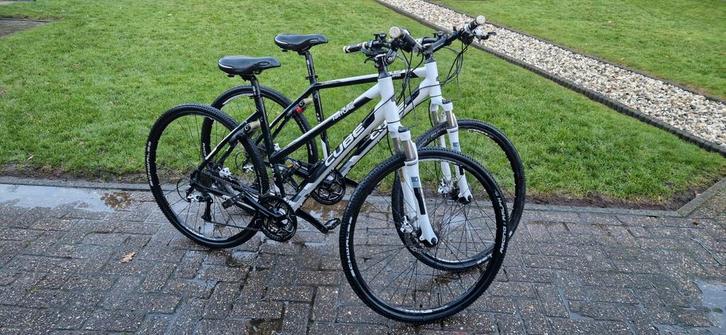 Nette set Cube nature hybride dames- en herenfiets, Fietsen en Brommers, Fietsen | Heren | Sportfietsen en Toerfietsen, Gebruikt