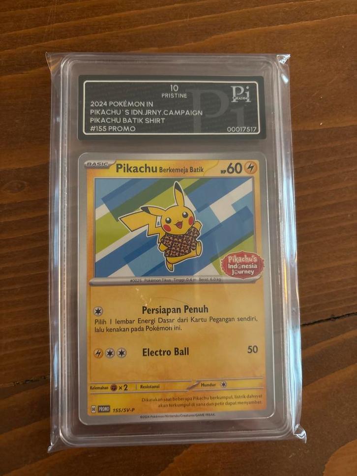 Pikachu Batik Shirt 155/SV-P PI Grading 10 - Pristine!, Hobby en Vrije tijd, Verzamelkaartspellen | Pokémon, Zo goed als nieuw