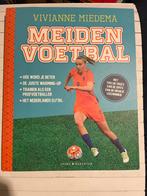 Joke Reijnders - Meidenvoetbal, Joke Reijnders; Vivianne Miedema, Ophalen of Verzenden, Zo goed als nieuw, Balsport