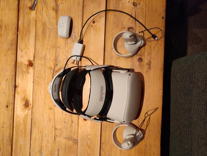 Oculus quest 2 met bobo vr M2 pro head strap 1 accu, Spelcomputers en Games, Virtual Reality, Gebruikt, Overige platformen, Ophalen of Verzenden