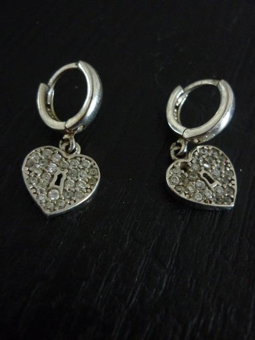 Oorringen met hartjes / Oorbellen zilver / oorbelletjes, Sieraden, Tassen en Uiterlijk, Oorbellen, Hangers, Overige materialen