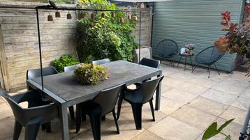 GRATIS: Tuintafel 100cm x 184cm (afhalen) beschikbaar voor biedingen