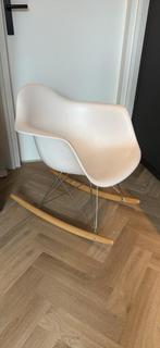 Leuke kuip schommelstoel, Ophalen, Gebruikt, Wit, Metaal