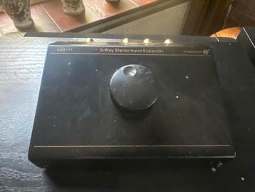 3-way stereo input verdeler type ASB177 beschikbaar voor biedingen