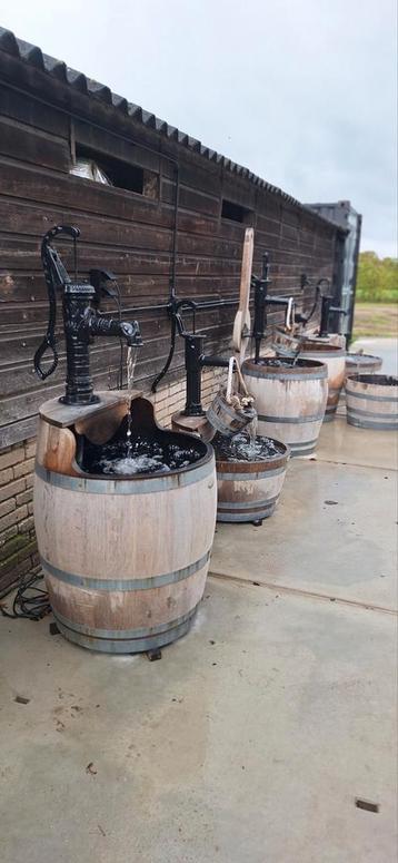 eikenhouten waterornamenten te koop  beschikbaar voor biedingen