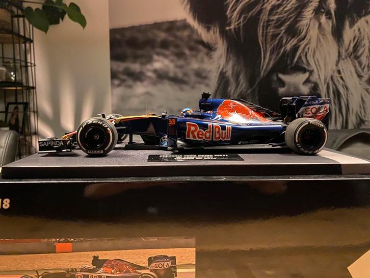 Zeldzaam ! 1:18 Toro Rosso STR11 Verstappen Chinese GP 2016, Verzamelen, Automerken, Motoren en Formule 1, Zo goed als nieuw, Formule 1
