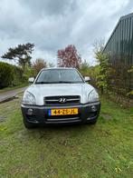 Hyundai Tucson 2.0 I 2WD 2008 Grijs, Auto's, Origineel Nederlands, Te koop, Zilver of Grijs, 1437 kg