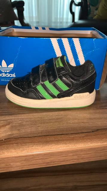 Adidas babyschoen beschikbaar voor biedingen