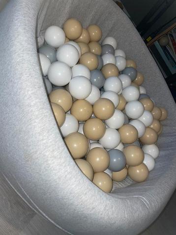 Meowbaby Ballenbak beschikbaar voor biedingen