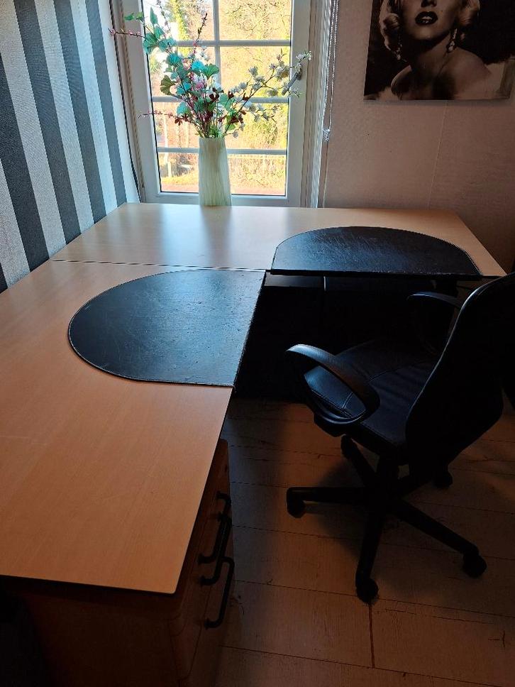 Complete kantoor inrichting met bureau, blok en 2 kasten, Huis en Inrichting, Bureaus, Gebruikt, Ophalen