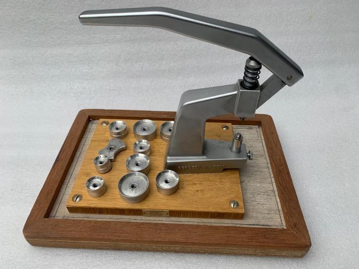 Steenpers&Triebniet /Bergeon 5500 /Horlogekastopener, Hobby en Vrije tijd, Overige Hobby en Vrije tijd, Gebruikt, Ophalen