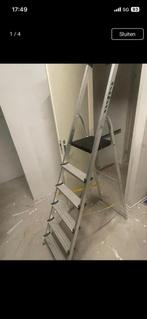 Huishoud trap, Doe-het-zelf en Verbouw, Ladders en Trappen, Ophalen, Zo goed als nieuw, Minder dan 2 meter